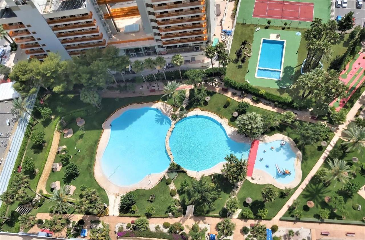 Gemelos 22-3-6 Benidorm Esterno foto