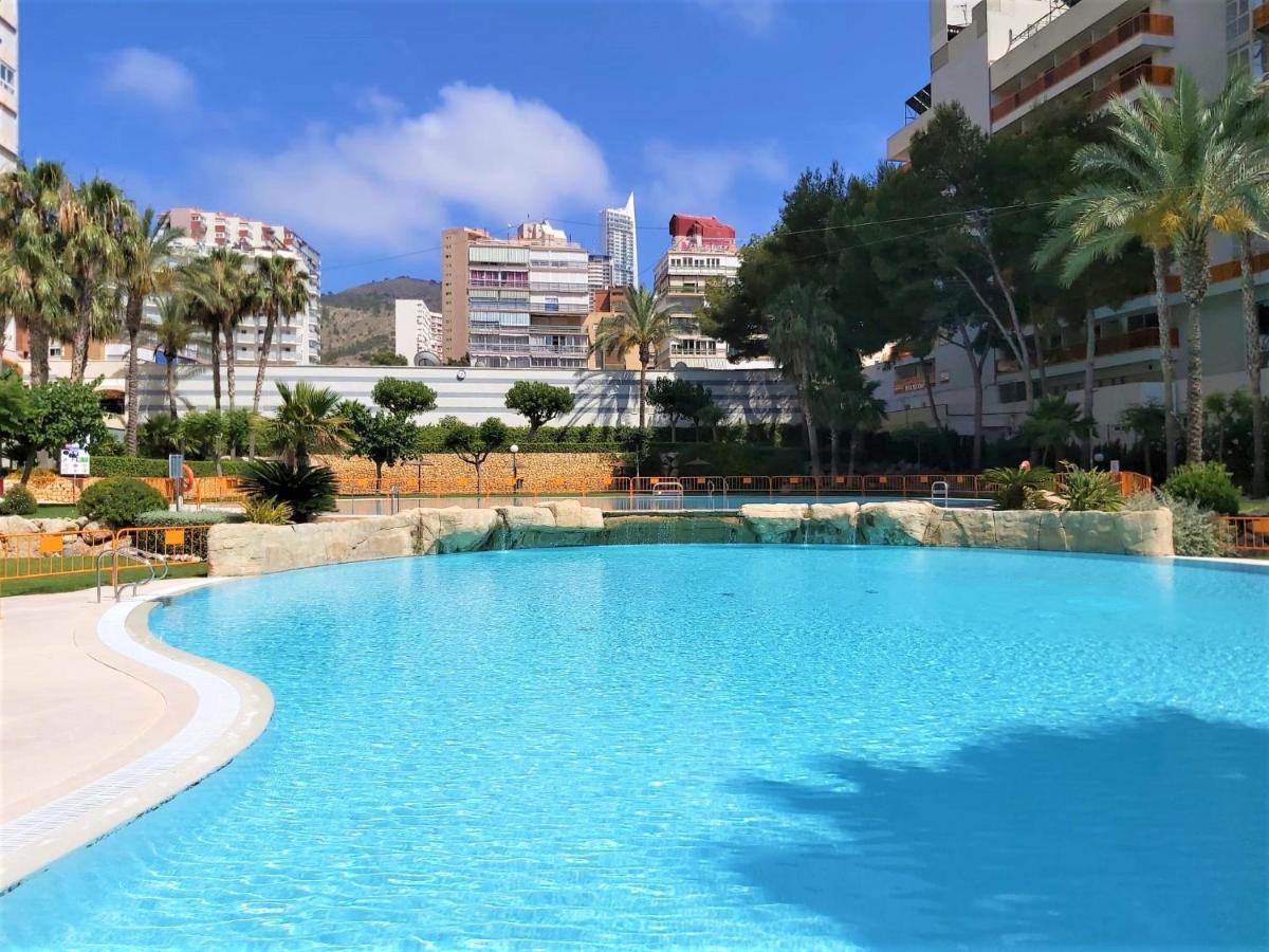 Gemelos 22-3-6 Benidorm Esterno foto