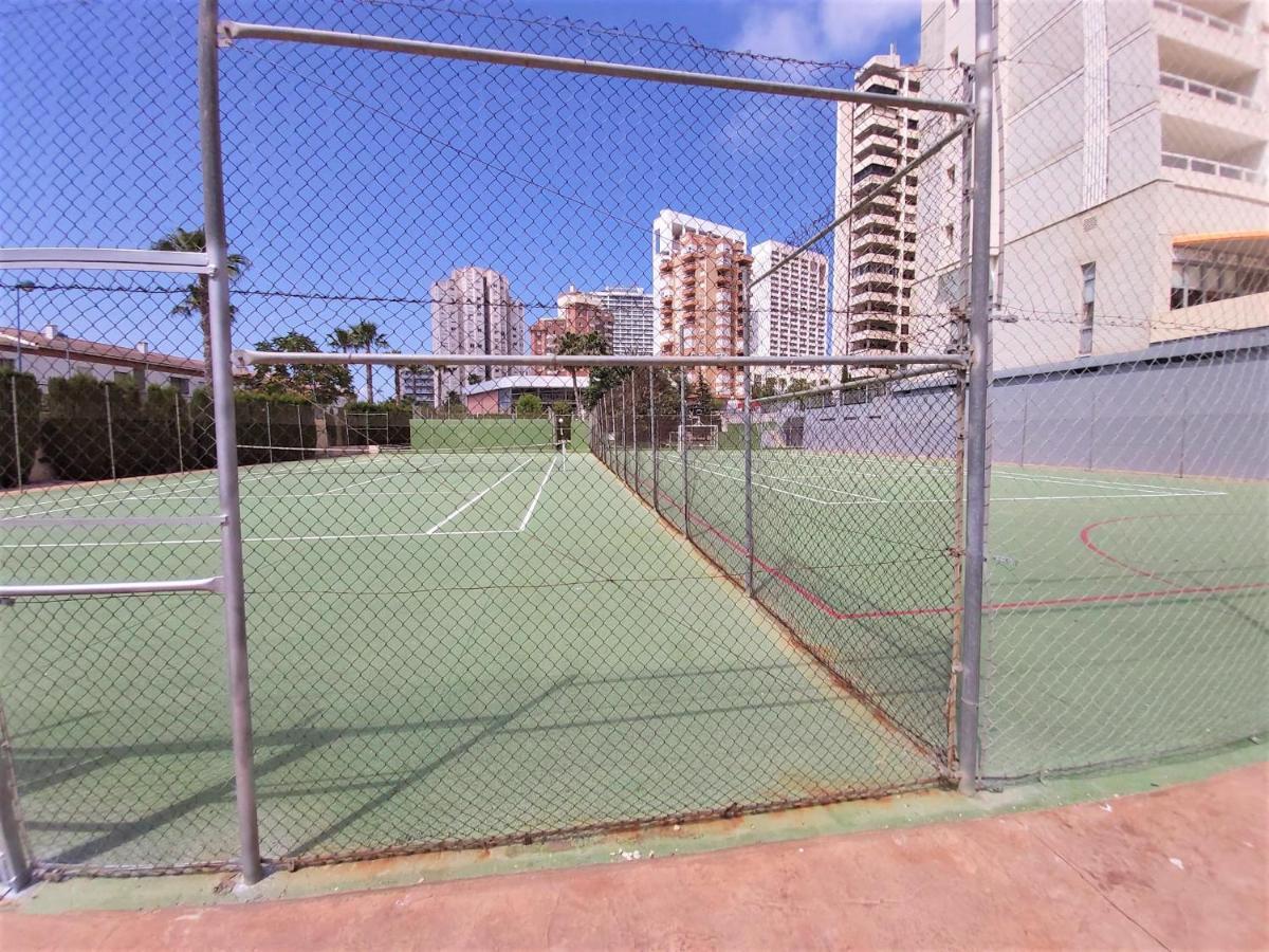 Gemelos 22-3-6 Benidorm Esterno foto